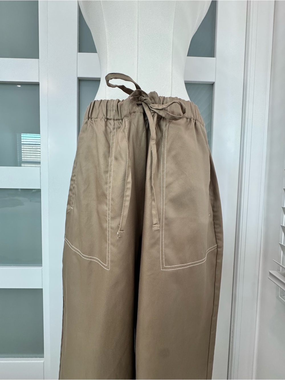NWT Banana Republic Wide Leg Utility Pants Tan - Picture 6 of 13
